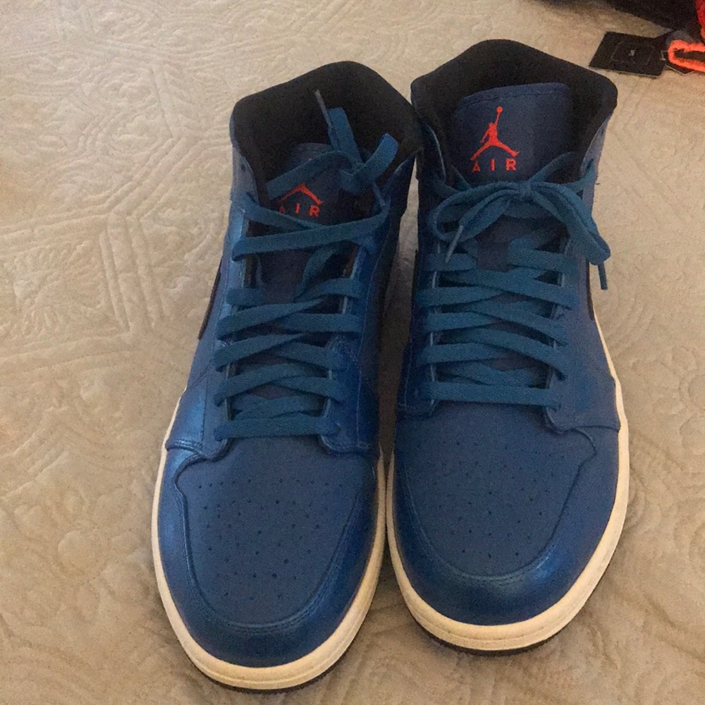 Men’s Jordan sneakers